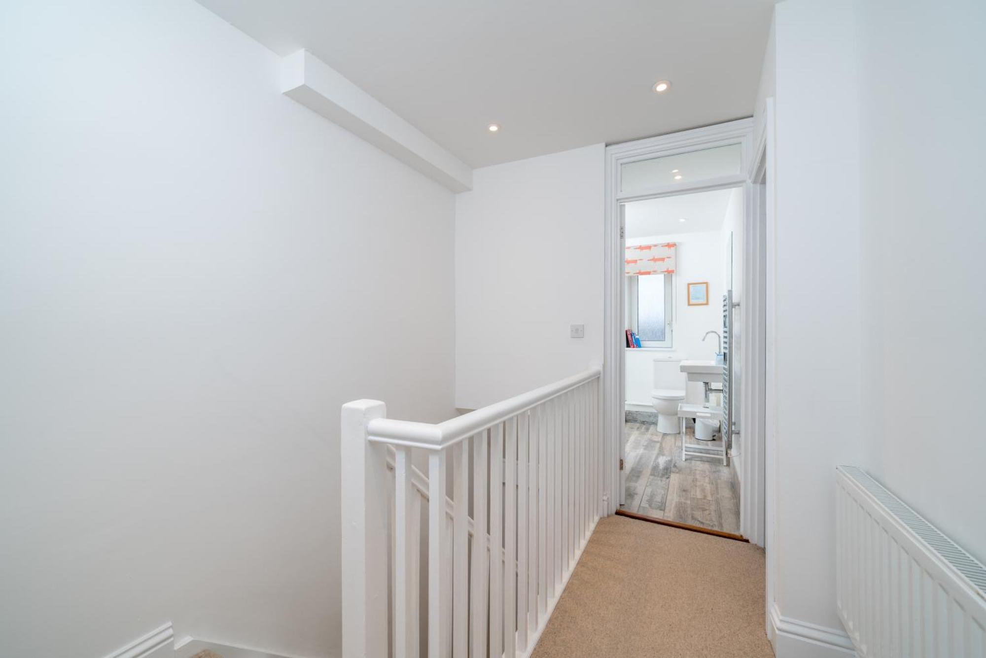 Stylish Flat Between Bridge & Tower Bridge Londen