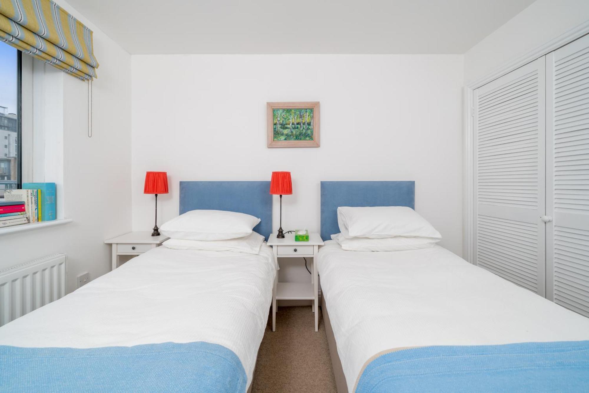 Stylish Flat Between Bridge & Tower Bridge * Londen